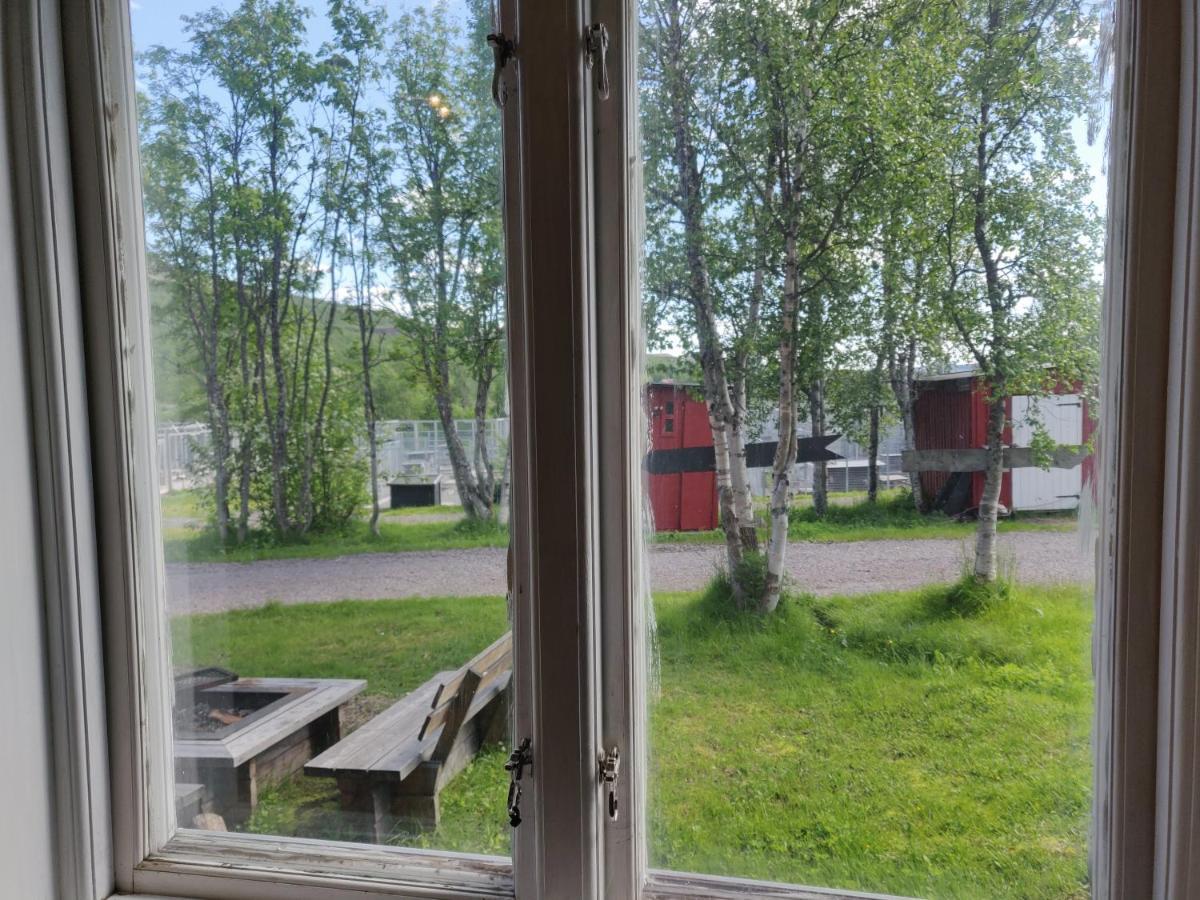 Husky Lodge Hostel Kiruna Exterior photo